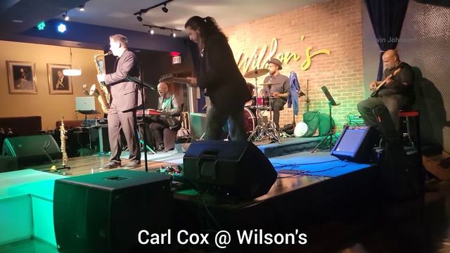 Saxophonist Carl Cox смотреть онлайн