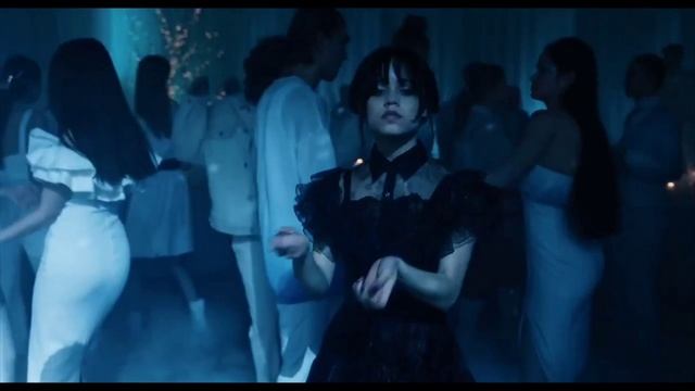 .Уэнсдэй Адамс. танцевальная сцена.сериал 2022. Полный танец. смотреть онлайн