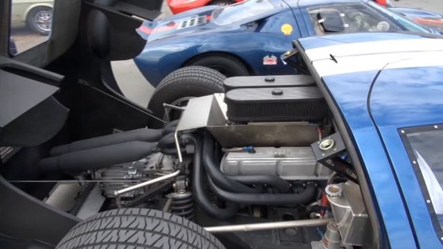 GT-40's and Ford GT's [1080HD] смотреть онлайн