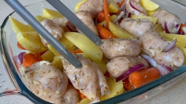 Быстрый ужин - КАРТОФЕЛЬ с СОСИСКАМИ в духовке | Вкусно дома - простые рецепты смотреть онлайн