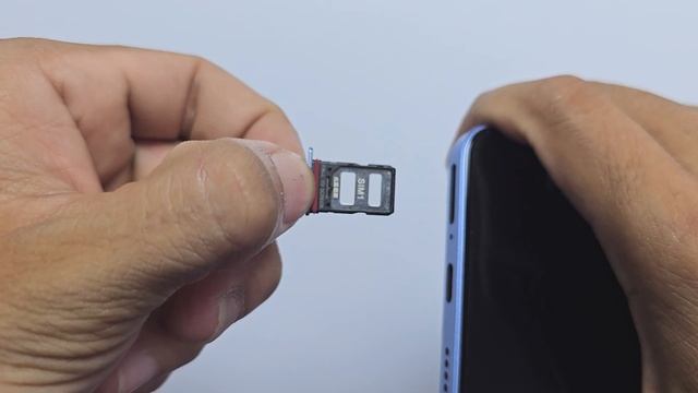 How to Install a SIM Card to Xiaomi 13T смотреть онлайн