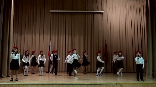 Конкурс песни к 23 февраля. Начальная школа. смотреть онлайн