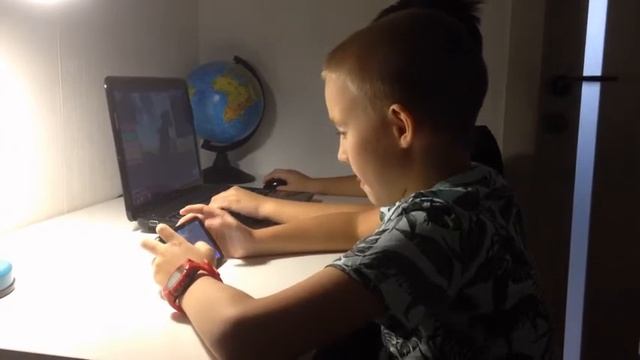 Играем в симулятор Титана Роблокс (ROBLOX Titan Simulator) смотреть онлайн