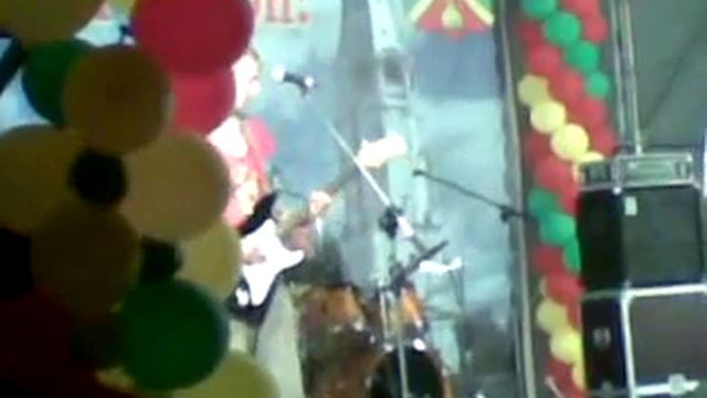 Гр. "Без Имени" - Земля в иллюминаторе ("кавер" на гр. Земляне) смотреть онлайн