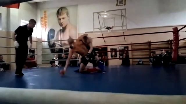 Лучший бой на Региональном турнире по ММА! смотреть онлайн