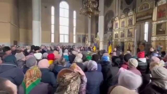 Шепетовка. Свято-Михайловский кафедральный собор после захвата смотреть онлайн