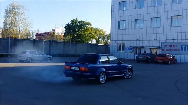 BMW e30 M пакет 3.0 Дрифт проэкт смотреть онлайн