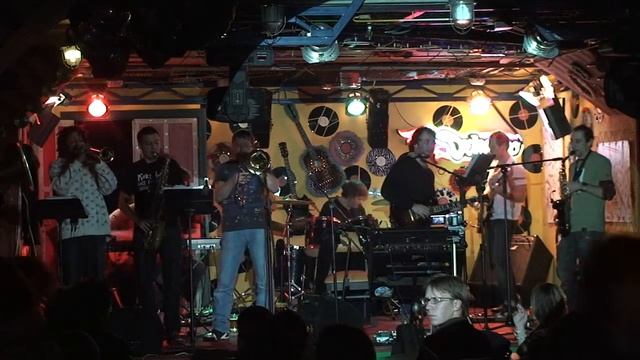 Ремонт воды - 26. 5 женщин (Николаев.20.11.09.720p).m2t смотреть онлайн