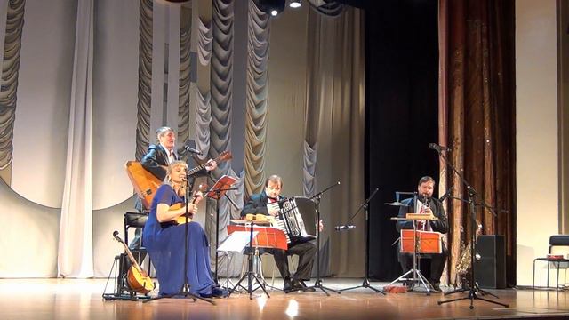 Мексиканская народная песня - Скамеечка смотреть онлайн