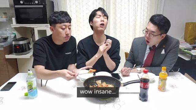 BICOL EXPRESS | Korean Cook & React Filipino Food смотреть онлайн