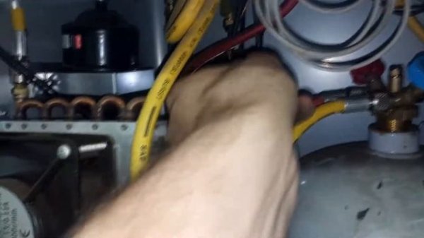 TopAUTO RR300 станция обслуживания систем кондиционирования автомобилей, устройство, обзор ЧАСТЬ 1.