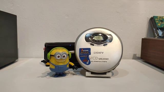 Sony D-VJ65 / Discman Portable Video CD Player смотреть онлайн