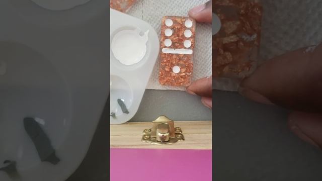 **How to Dot/Line Custom Dominoes** смотреть онлайн