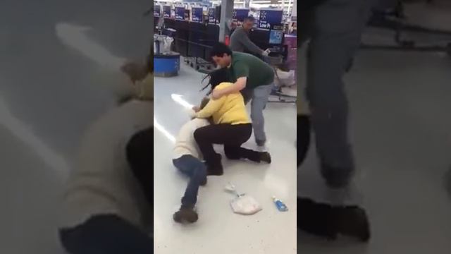 Laporte Walmart fight 2015 смотреть онлайн
