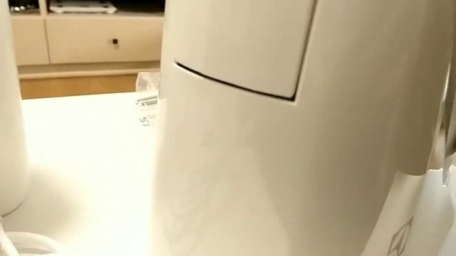 【無業配】開箱新玩具~伊萊克斯桌上型攪拌機EHSM3417 смотреть онлайн
