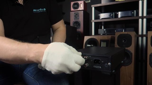 Новинка от REGA. Усилитель REGA Io