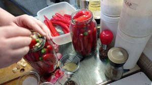 Маринованный острый перец