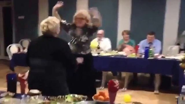 Прикольные танцы на свадьбе смотреть онлайн