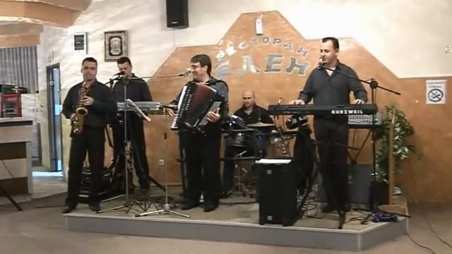 Grupa " Lira " Bitola - muzicki koktel vo zivo смотреть онлайн
