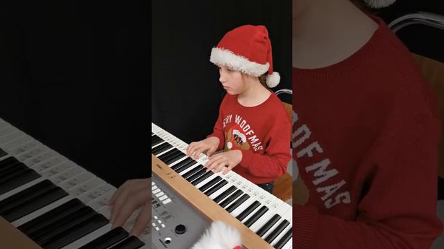 Linnea -Rudolf er rød på nesen смотреть онлайн