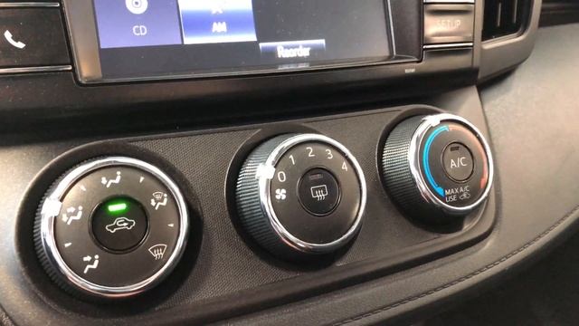 2018 Toyota RAV4 AWD LE| Toyota Northwest Edmonton | 9RA1625A смотреть онлайн