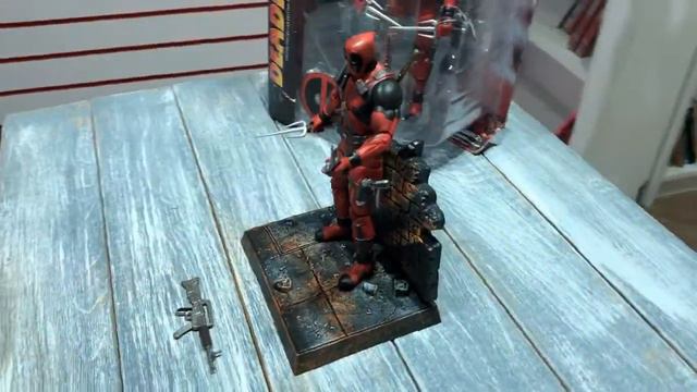 Обзор Фигурки Дэдпул cо cтеной: Марвел (Deadpool: Marvel 20 см.) смотреть онлайн
