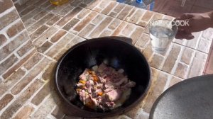 Жаркое с Картошкой с Бараньими ребрами. Куырдак из баранины в Казане. Roast with lamb ribs