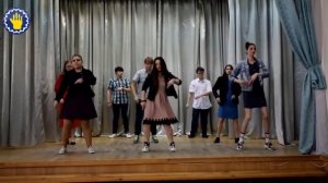 Танец в стиле 80-х