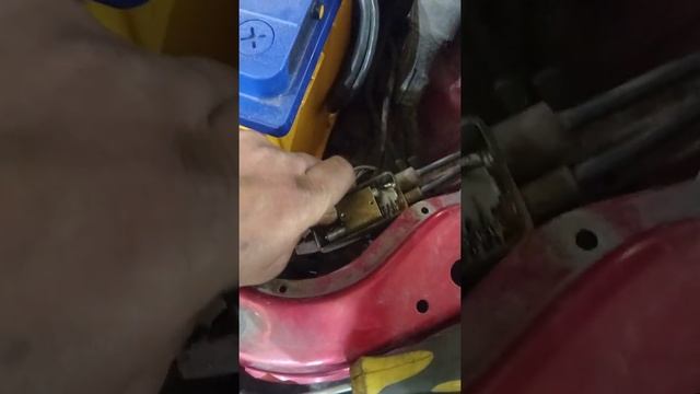 Не открывается капот Лансер 10 смотреть онлайн