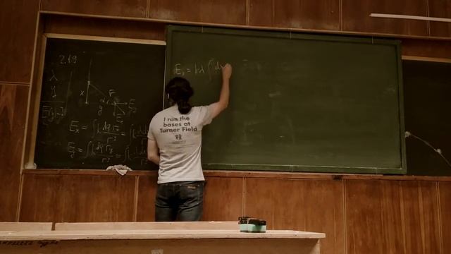 Электродинамика. ФИ. Задача 2.19 смотреть онлайн