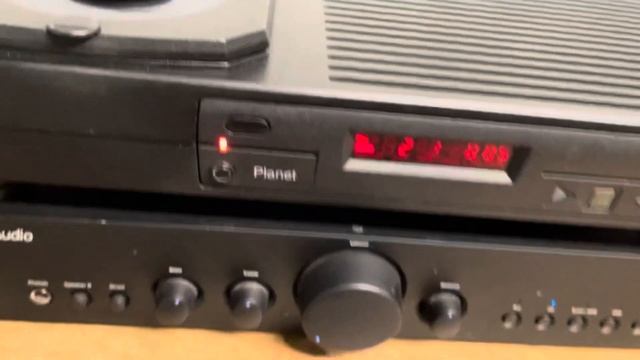eBay item: 114881007574 Rega Planet CD player High End Audiophile смотреть онлайн