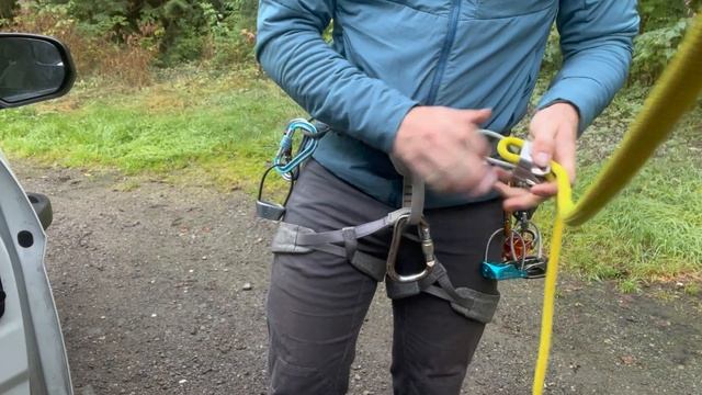 How to load a belay devise смотреть онлайн