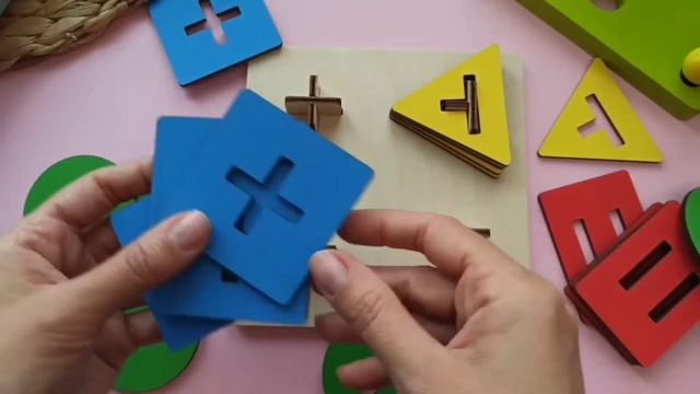 Геометрический сортер "Квадрат 4 фигуры" для малышей. Toysib. смотреть онлайн