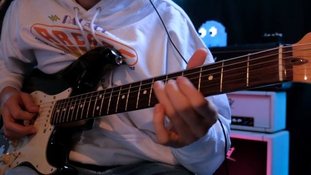 MOOER GE200 - David Gilmour Tone - Another Brick in the Wall guitar solo -Fender Stratocaster Am st смотреть онлайн