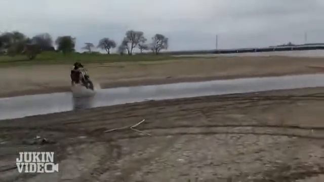 Motocross Hydroplane - Мотокросс гидропланов смотреть онлайн