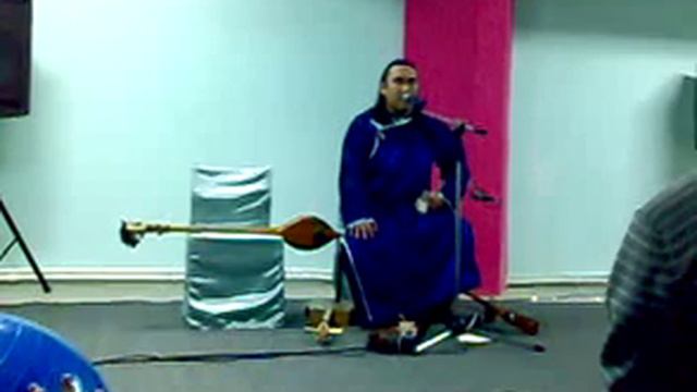 Радик Тюлюш в Челябинске - Горловое пение смотреть онлайн