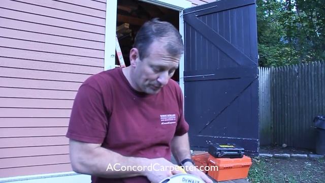 Dewalt DWE 575 Lightweight Circular Saw