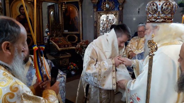 PS Calinic Biserica Vovidenia BT hirotonire diacon Gabriel Leonte4 смотреть онлайн
