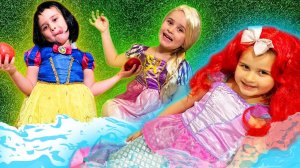 Я РУСАЛКА???!! Челлендж TanyaFUN превращение в принцесс. Волшебная жвачка. Таняфан. Видео для детей