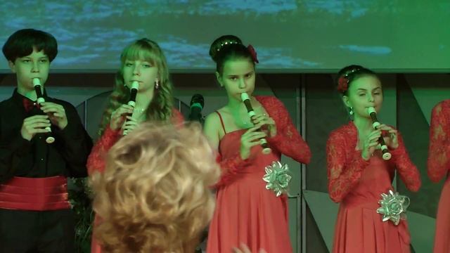 B.J.Thomas. Raindrops Keep Falling On My Head. Ансамбль блокфлейтистов "Вдохновение" смотреть онлайн