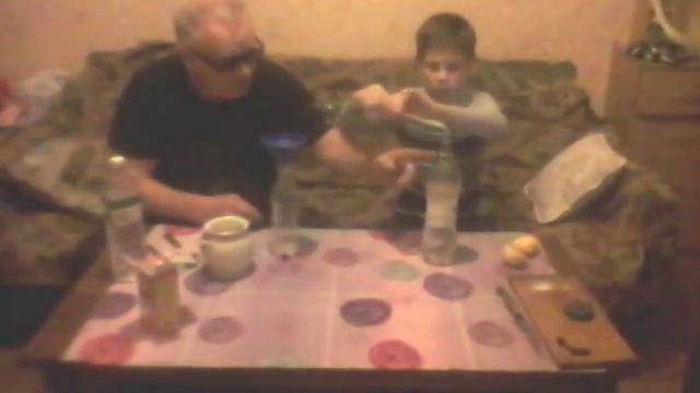 Газируем воду в домашних условиях!!!! смотреть онлайн