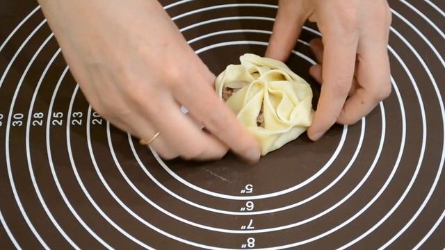 Как красиво лепить манты? смотреть онлайн