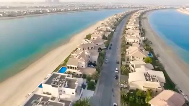 Modern Dubai City with Palm Jumeirah смотреть онлайн