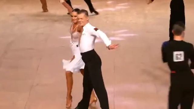 Перина Светлана и Лукошин Илья смотреть онлайн