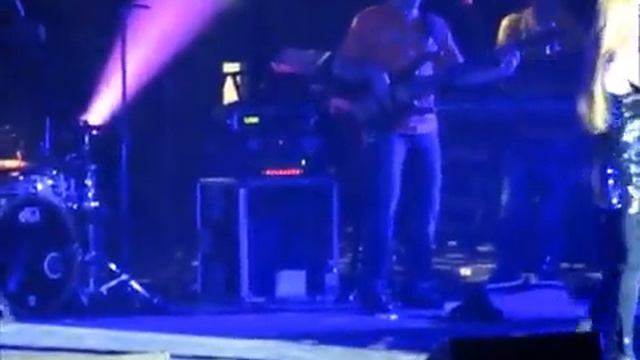 Dorothée - Bercy 2010 - 04 - Duo avec Hélène. смотреть онлайн