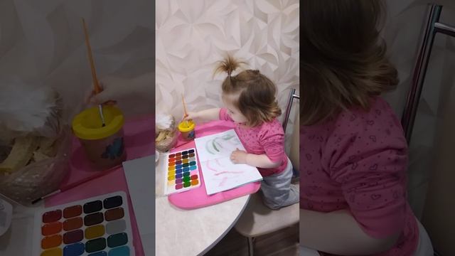 первый раз рисует красками смотреть онлайн