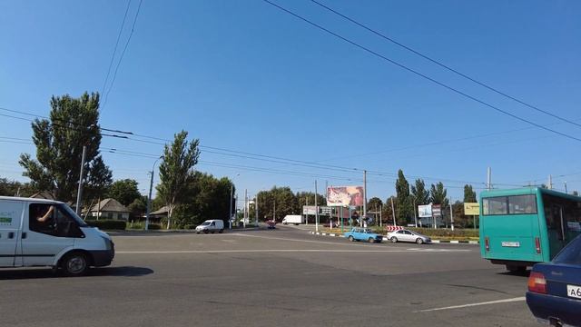 LUGANSK, UKRAINE - Virtual walking tour through the streets of the city смотреть онлайн