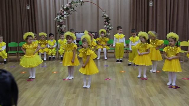 Стишок на праздник весны смотреть онлайн