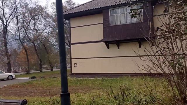 Дивногорск, по Клубному бульвару с комментариями. 19.10.21 смотреть онлайн