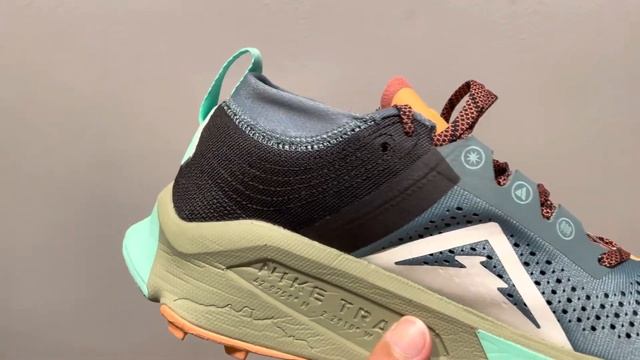 Nike ZoomX Zegama vale a pena? смотреть онлайн